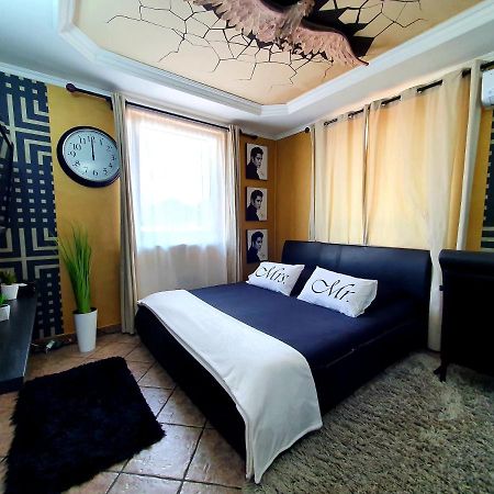 Airport Luxury Apartman 42 Vecses Ngoại thất bức ảnh