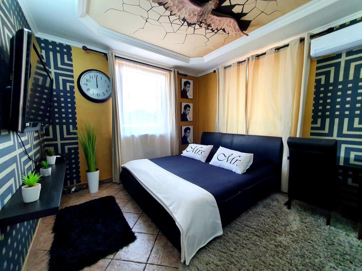 Airport Luxury Apartman 42 Vecses Ngoại thất bức ảnh